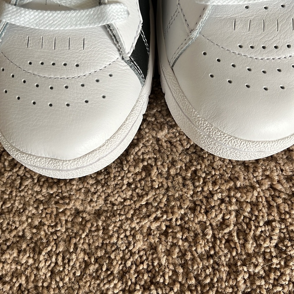 NWT ASICS men’s Mickey sneakers - Picture 3 of 6